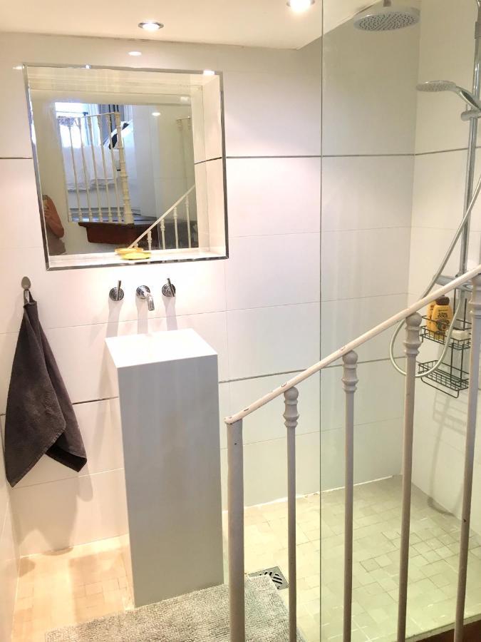 Chic Appartement In Bordeaux Golden Triangle Buitenkant foto
